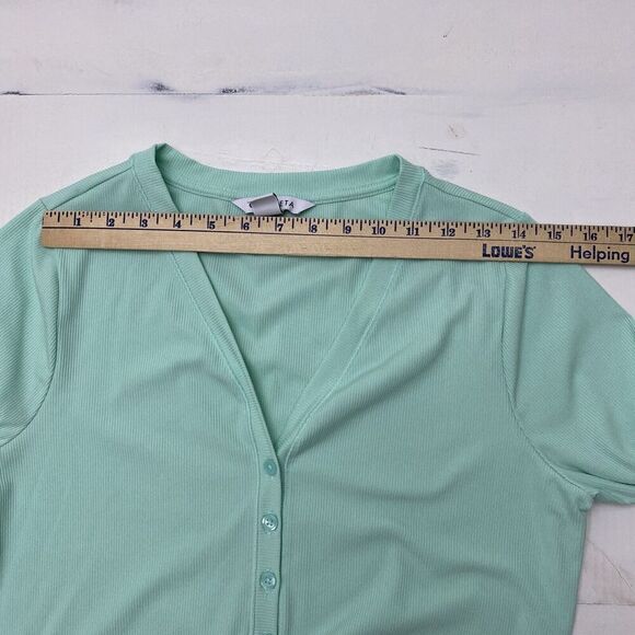 Athleta Womens Uptempo Ribbed Henley Top Sz L Mint Green Athleisure - Picture 12 of 15